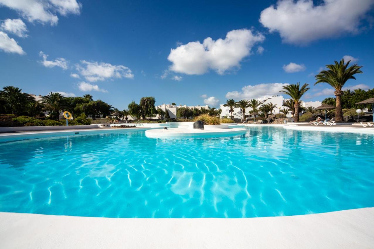 Manrique'S Holidays Costa Teguise Exterior photo
